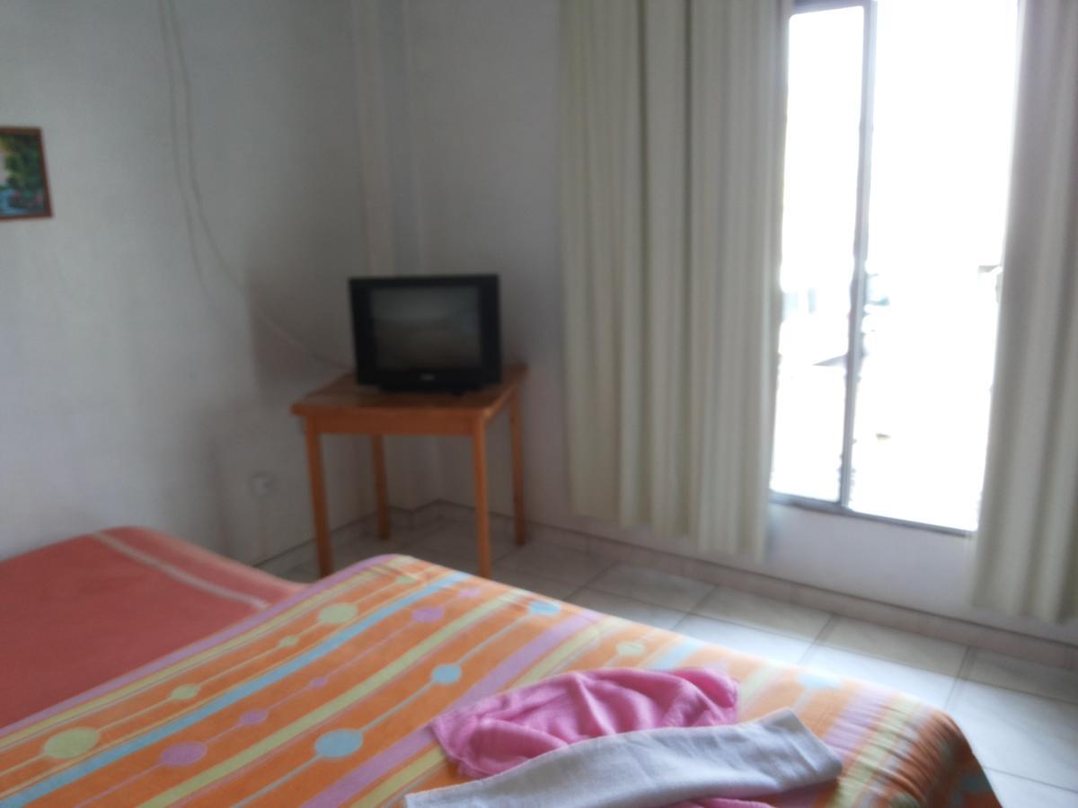 Hotel Pinotti Curitibanos Bagian luar foto